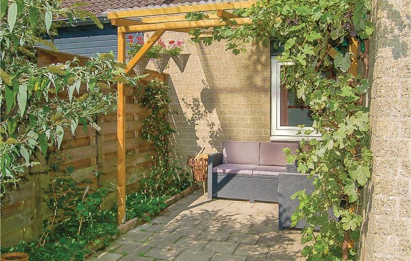 Three-Bedroom Holiday Home  image 3