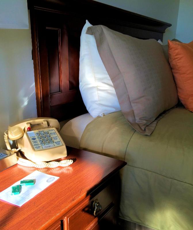 Queen Room with Two Queen Beds - Third Floor image 3