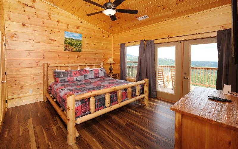 Eagles View 2.0 - Gorgeous Mountain Views Hot Tub Pool Table + Games! - image 43