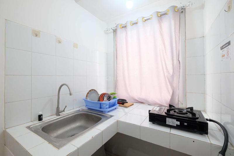 Simply Look Studio at Mont Blanc Bekasi Apartment By Travelio - image 8