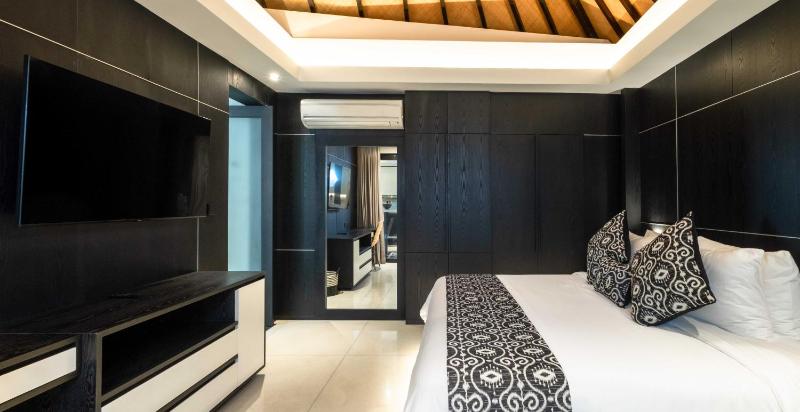 Villa Kubu Dewi Sri by Villa Finder - image 15