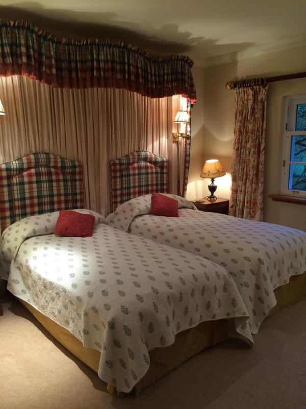 Deluxe Double or Twin Room with Garden View image 2