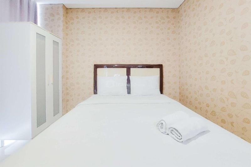 Compact and Homey Studio at Brooklyn Alam Sutera Apartment By Travelio - image 1