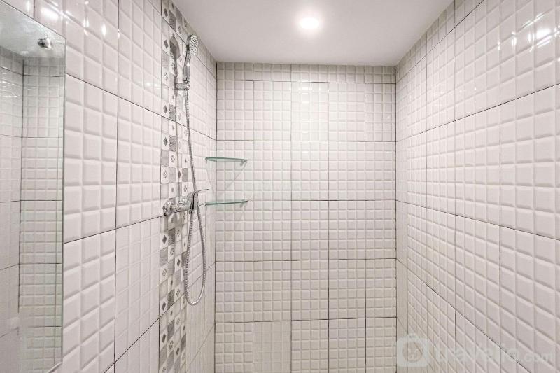Minimalist Studio at De Prima Apartment Medan By Travelio - image 5
