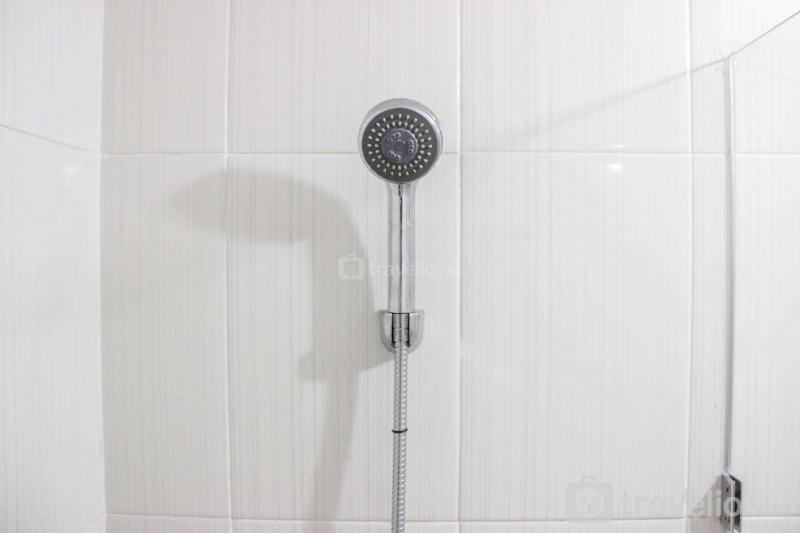 Modern & Gorgeous 2BR Apartment at Newton Residence By Travelio - image 3