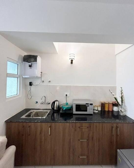 ATS Grand Casa Studio - A Celebrity Stay - image 2
