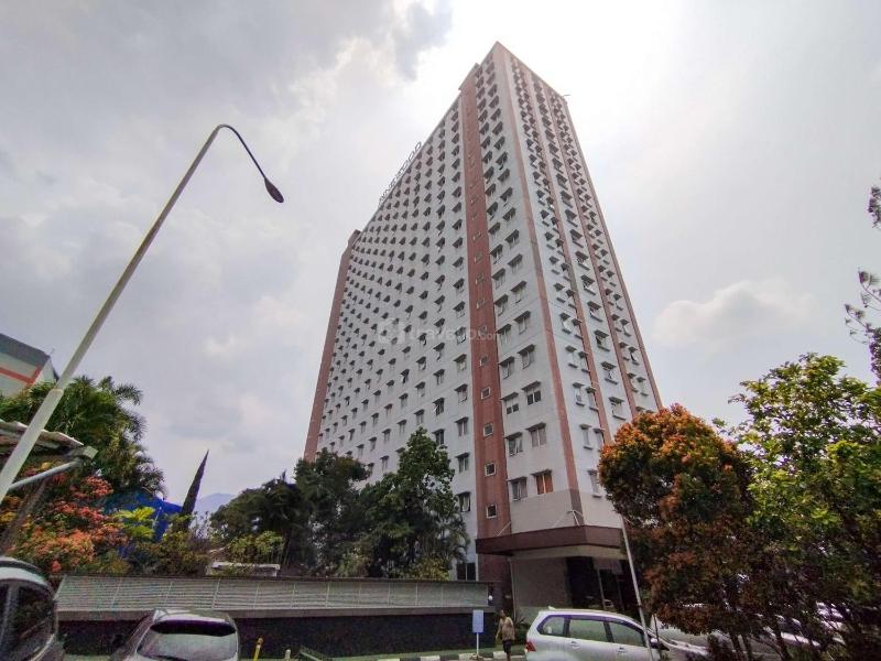 Minimalist 2BR at Pinewood Jatinangor Apartment By Travelio - image 16