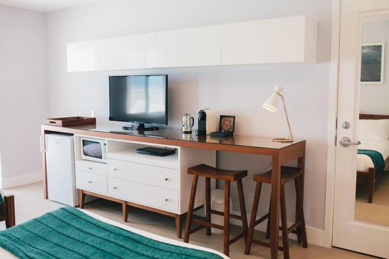 Tides Inn Hotel - image 15
