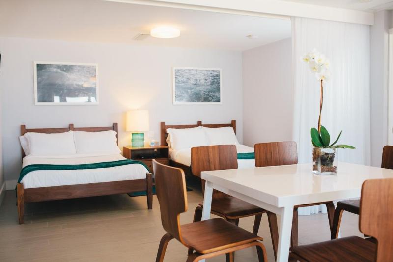 Tides Inn Hotel - image 11