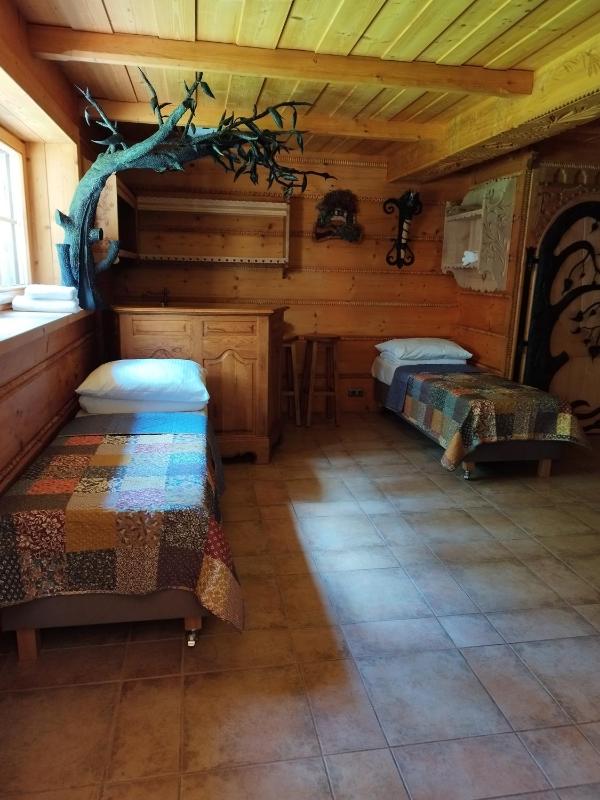 Two-Bedroom Townhouse image 3