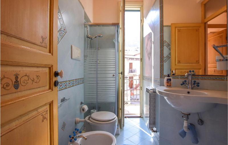 Awesome Apartment In Castellammare Dg With Wifi - image 11