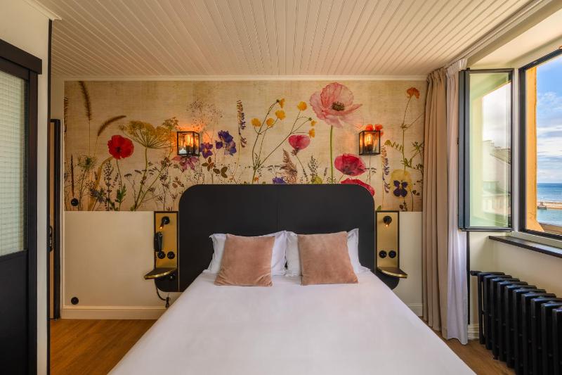 Double Room Sea Side image 3