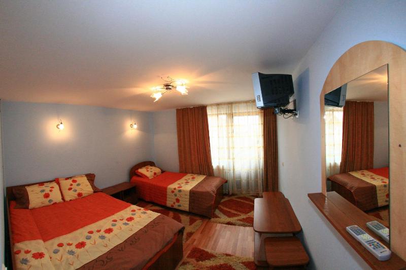 Triple Room image 3