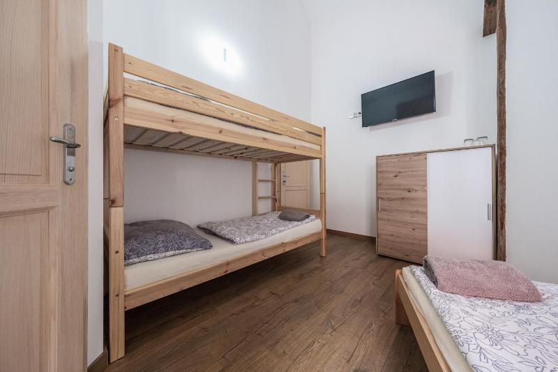 Quadruple Room image 4