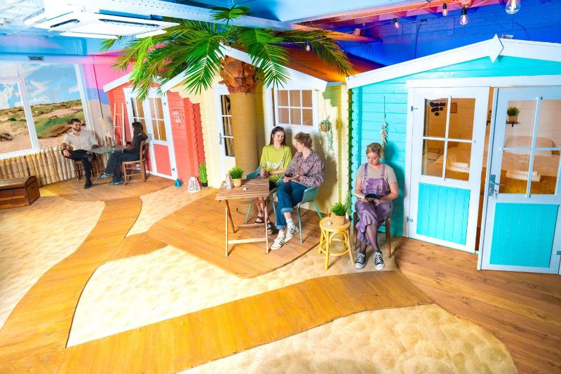 Beach House image 3