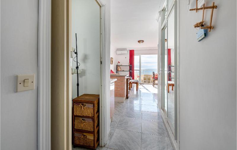 Beach Front Apartment In Torremolinos - image 19