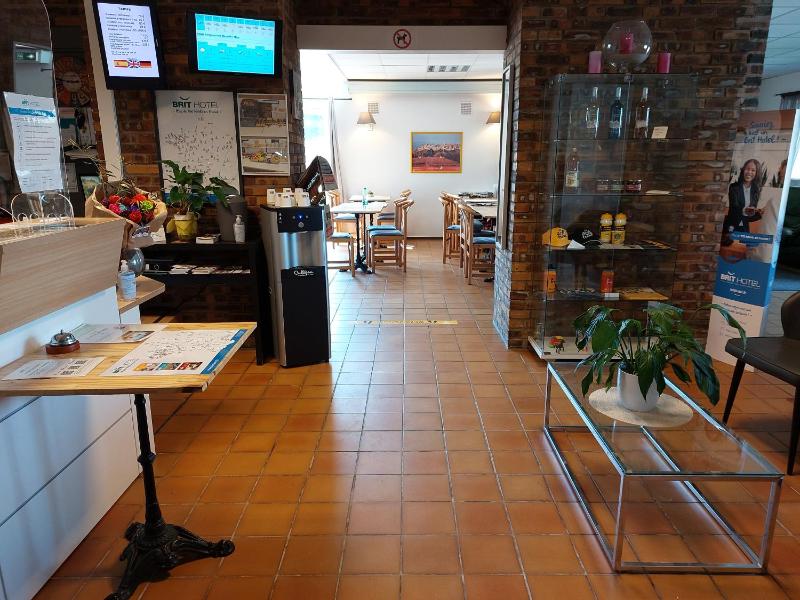 Brit Hotel Bosquet Carcassonne Cité - image 11