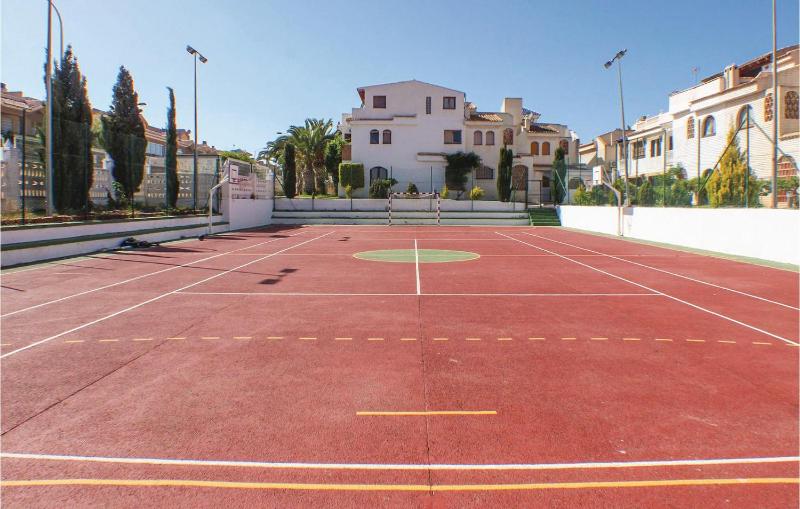 3 Bedroom Gorgeous Home In Gran Alacant - image 7
