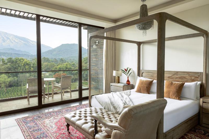 Red Level Grand Suite