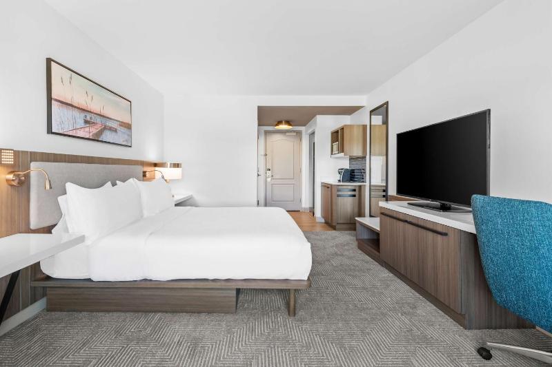 King Room with View image 4