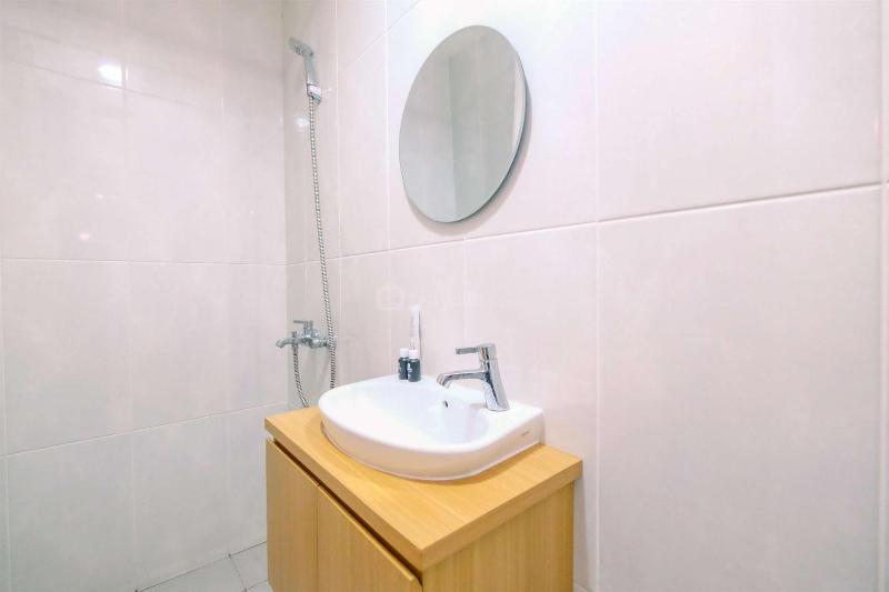 Good Choice and Strategic 2BR without Living Room Evenciio Apartment By Travelio - image 16