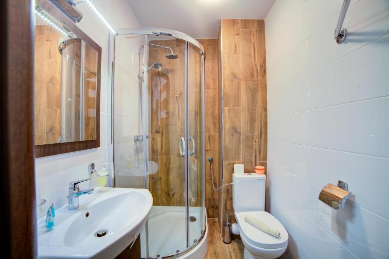 Triple Room with Private Bathroom image 4