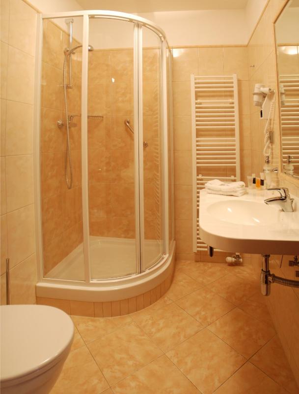 Double or Twin Room image 3