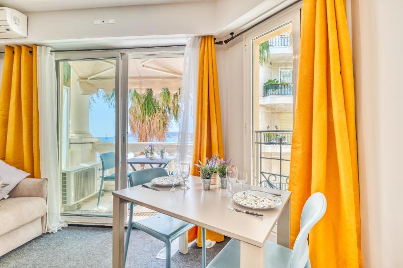 Victoria Beach Apartments - image 30