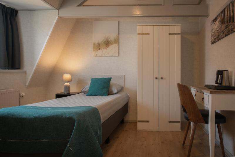 Single Room image 1