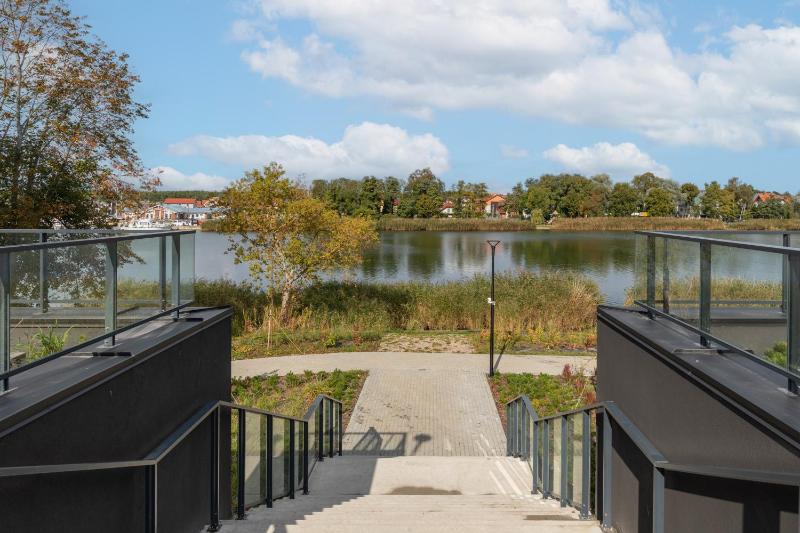 Stela Water Side Apartment - Swimming Pool & Sauna by Renters Prestige - image 28