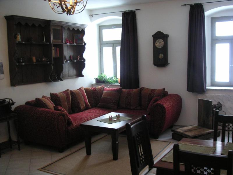 One-Bedroom Apartment image 1