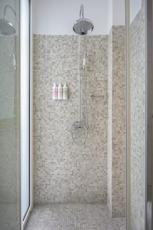 Classic Single Room image 2