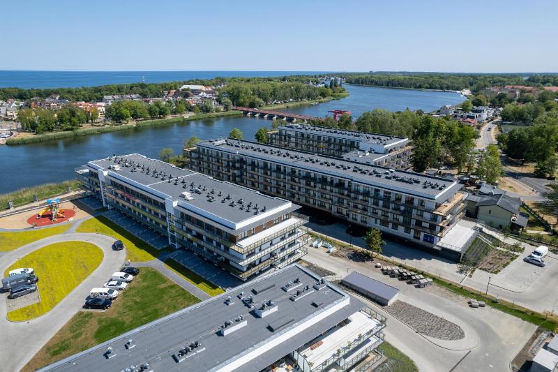 Stela Water Side Apartment - Swimming Pool & Sauna by Renters Prestige - image 24