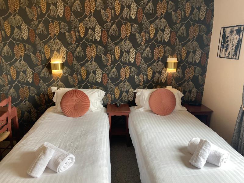 Superior Double Room with Sea View image 4
