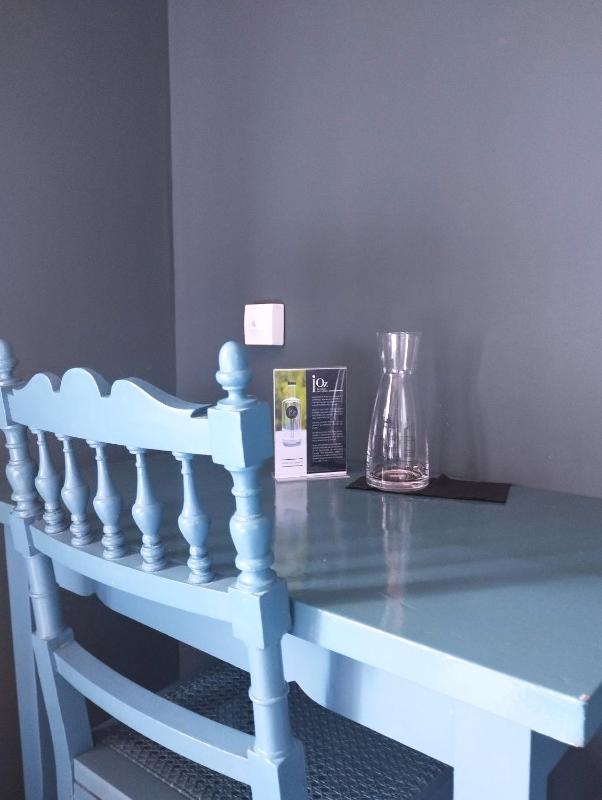 Single Room image 3