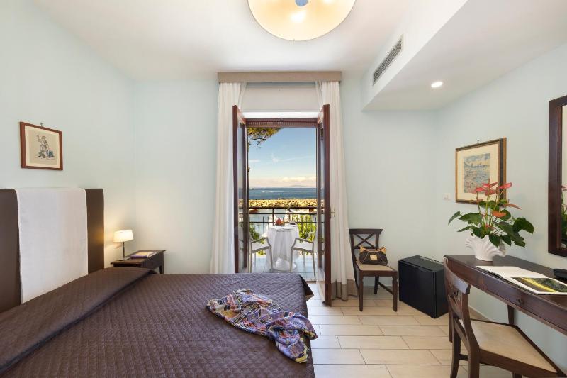 Sea Breeze Residence - image 29