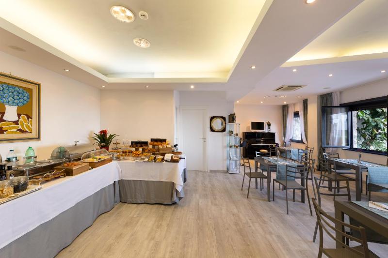 Sea Breeze Residence - image 12