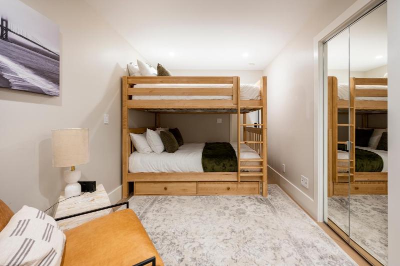 Modern Luxury 3 BR Near Presidio & GG Park - image 10
