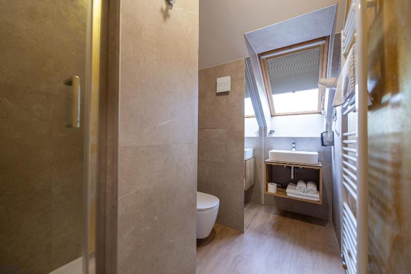 Suite image 4