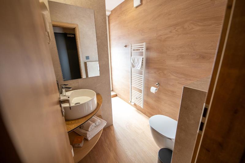 Standard Double Suite image 4