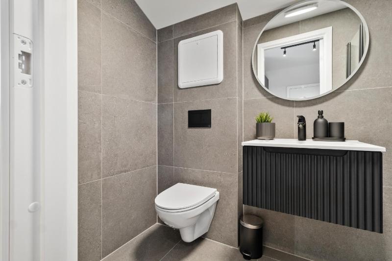 Luxury Suite in Charming Area - image 14