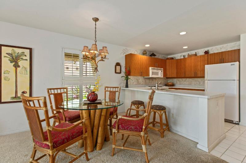 Tropical Paradise 1-bed 2-bath Oasis At The Pool - image 38