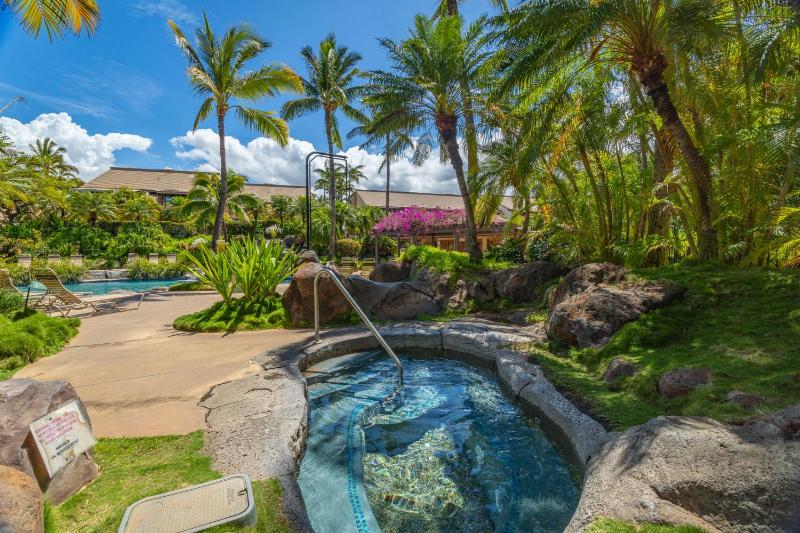 Tropical Paradise 1-bed 2-bath Oasis At The Pool - image 23
