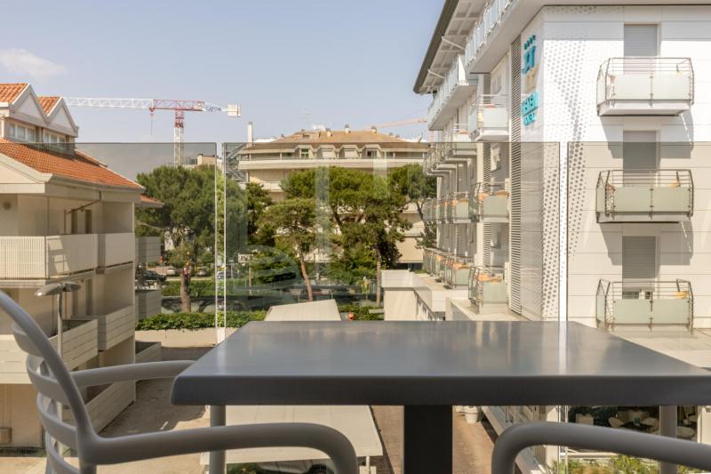 Triple Room with Balcony image 3