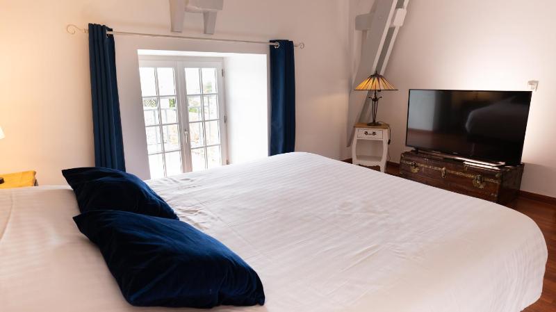 Luxury Quadruple Room image 2