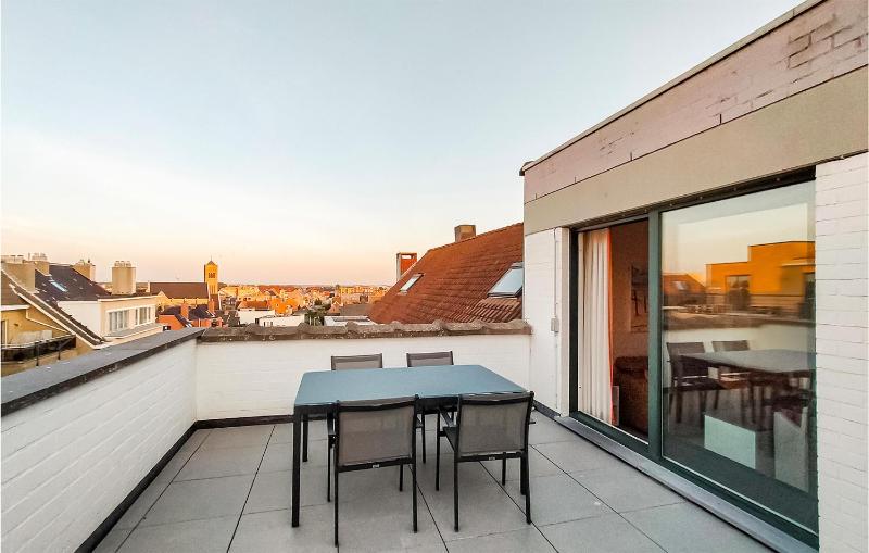 One-Bedroom Apartment image 1