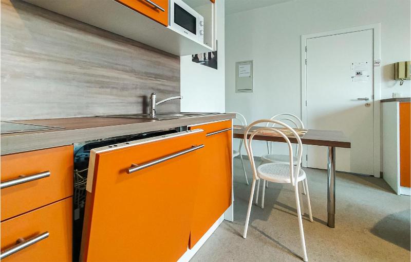 Residentie Beau Sejour Ref 111 - image 6