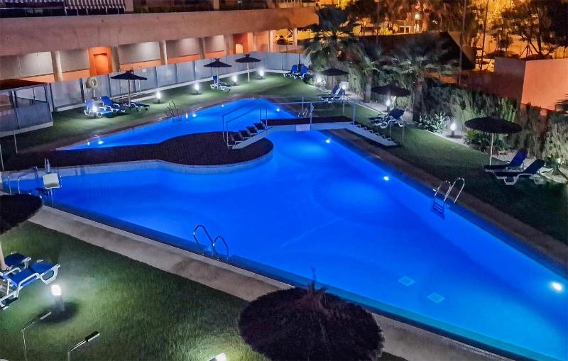 3 Bedroom Cozy Apartment In Almeria Images