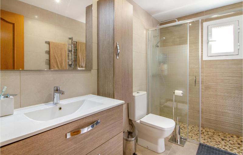 Beach Front Home In Santa Pola - image 33