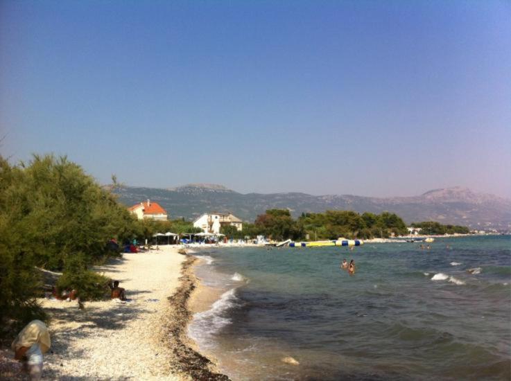 Holiday house with a parking space Kastel Stafilic Kastela - 23408 - image 12